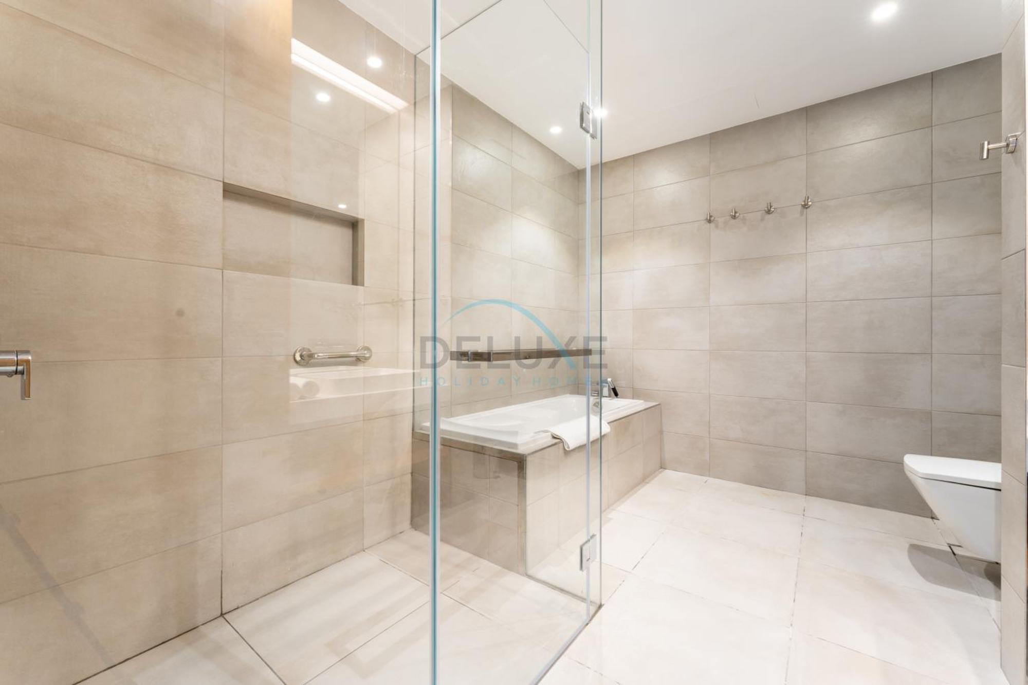 Palm Jumeirah And Sea Views 3br And Assistant's With 2 Balconies, The One Jbr, Jumeirah By Deluxe Homes * Dubai