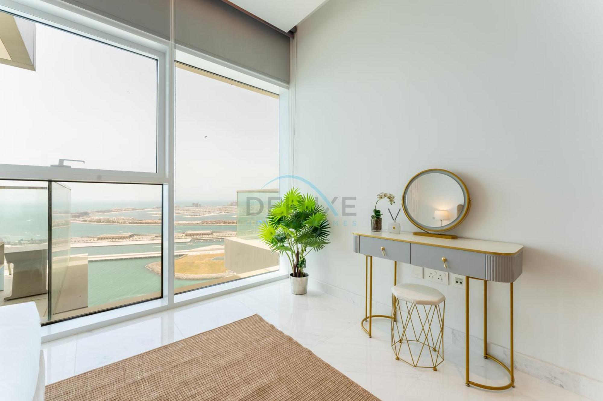 Palm Jumeirah And Sea Views 3br And Assistant's With 2 Balconies, The One Jbr, Jumeirah By Deluxe Homes Apartment *