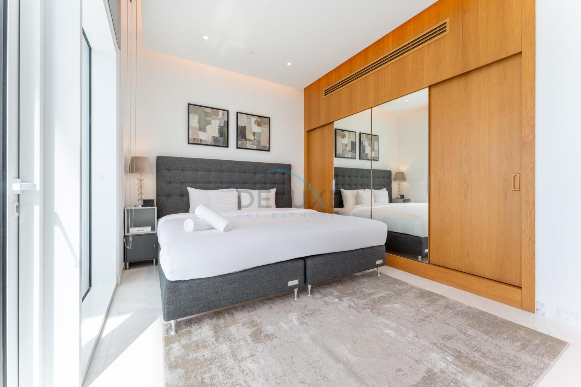 Apartment Palm Jumeirah And Sea Views 3br And Assistant's With 2 Balconies, The One Jbr, Jumeirah By Deluxe Homes